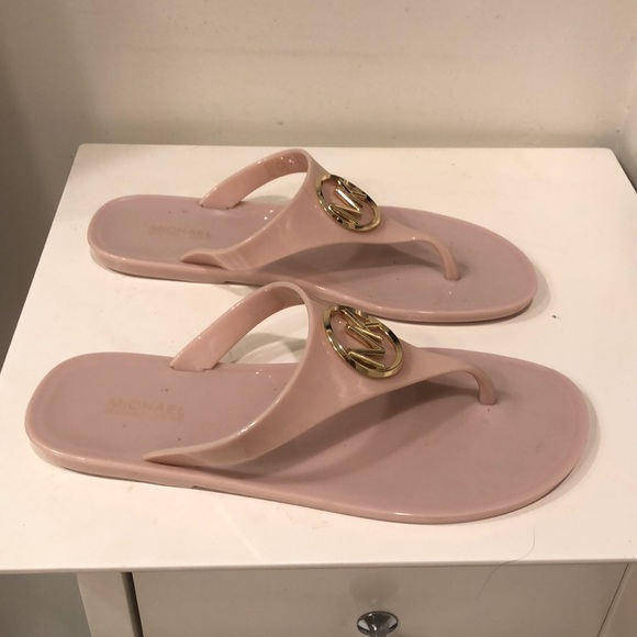 MK nude color sandals. Perfect for next summer!! - Picture 2 of 3